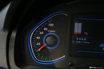 2015款北汽新能源EV200轻秀版