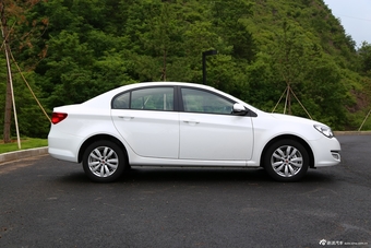 2014款荣威350 1.5T自动劲尚版