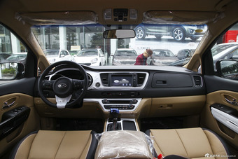 2015款嘉华（进口）2.2T自动豪华版图片