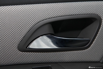 2013款科鲁兹1.8L自动SE