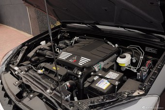 2015款哈佛H5智尊版2.0T手动两驱尊贵型