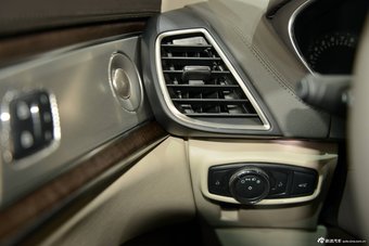 2015上海车展：林肯MKX