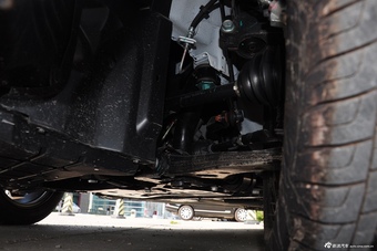 2015款海马福美来1.6L自动品尚型