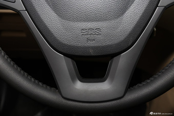 2015款奇瑞E3 1.5L手动实尚版