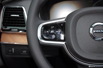 2015款沃尔沃XC90 2.0T T6限量版