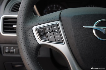 2015款海马福美来1.6L手动智尚型