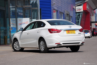 2015款海马福美来1.6L手动风尚型