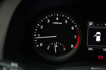 2015款全新途胜1.6T自动两驱智能型