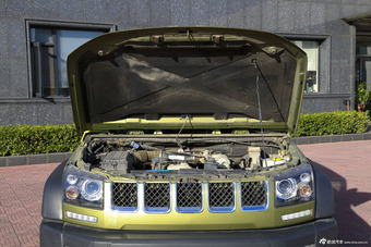 2014款北京BJ40 2.4L手动酷野版图片