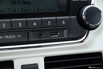 2016款YARiS L致炫1.5L自动劲速天窗版