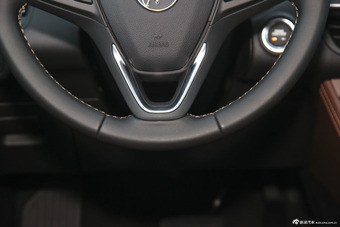 2016款昂科威1.5T自动两驱精英型20T