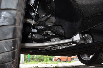 2016款奥迪Q3 2.0T自动35TFSI风尚型