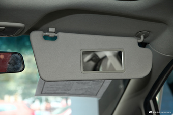 2013款赛欧三厢1.4L手动理想幸福版