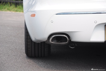 2015款捷豹XJL80周年版