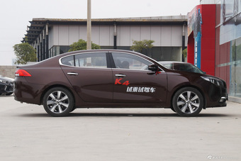 2014款起亚K4 1.6T自动Turbo