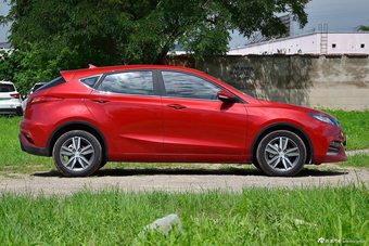 2016款逸动XT 1.6L自动俊酷型