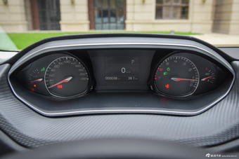 2016款标致308 1.6T自动尊贵版