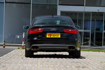 2013款奥迪S6 4.0TFSI