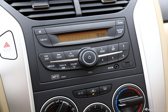 2014款启辰D50精彩版