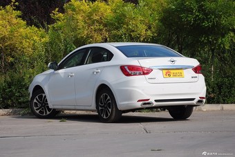 2015款海马福美来1.6L自动品尚型