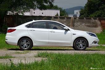 2016款逸动1.6L自动风尚型