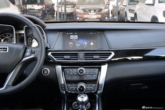 2015款众泰大迈X5 1.5T手动尊贵型