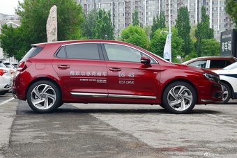 2016款DS 4S 1.8T自动尊享版THP200