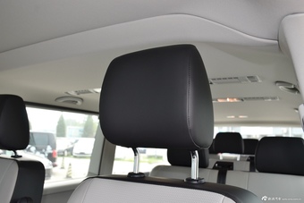 2016款凯路威2.0T自动四驱舒适版9座