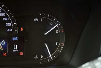 2016款XT5 2.0T自动25T技术型