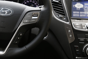 2015款全新胜达2.0T自动四驱智能型 5座