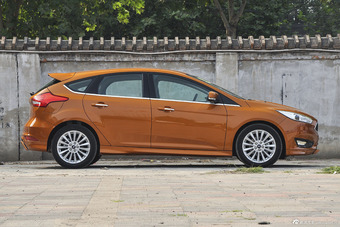 2015款福克斯两厢1.5L GTDi自动运动型