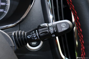 2015款 宝骏560 1.8L手动豪华型