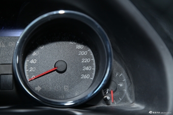 2013款锐志2.5S自动菁锐版