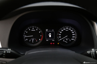 2015款全新途胜1.6T自动两驱智能型