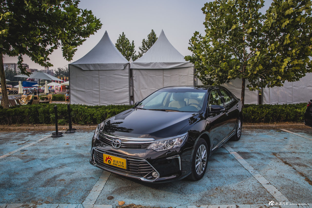 丰田凯美瑞全球家族亮相老爷车展