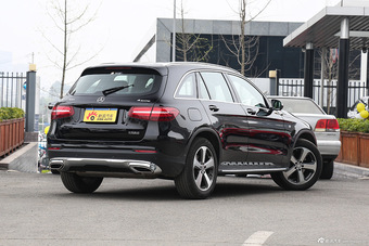 2016款奔驰GLC300 2.0T自动4MATIC动感型