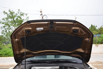 2016款奥迪Q3 2.0T自动35TFSI风尚型