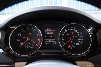 2015款速腾230TSI手动豪华型