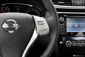 2014款奇骏2.5L XL ITS+NAVI 自动四驱尊享版