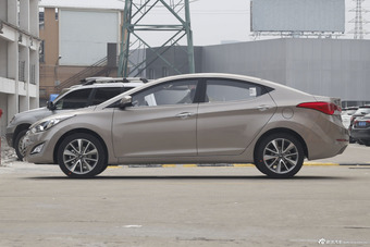 2015款朗动1.6L自动尊贵型