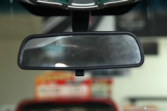 2012款MG5 1.5L自动精英版