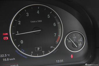 2014款宝马5系525Li豪华设计套装