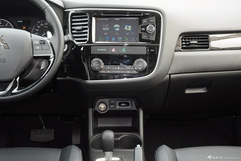 2016款欧蓝德2.4L四驱精英版 5座