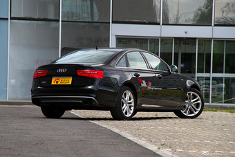 2013款奥迪S6 4.0TFSI