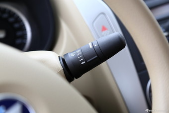 2014款启辰D50精彩版