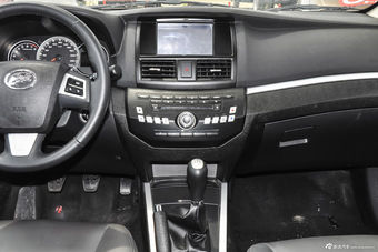 2015款力帆720 1.5L手动豪华型 国V