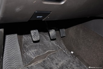 2015款 五菱宏光V1.5L手动标准型