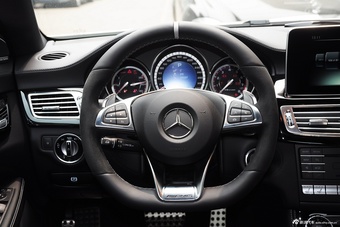 2015款奔驰CLS63 AMG S 4MATIC