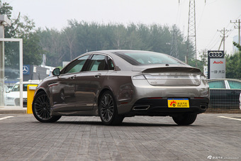 2014款林肯MKZ 2.0T自动尊耀版
