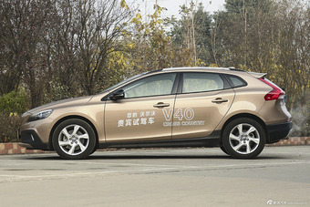 2015款沃尔沃V40 2.0T自动 Cross Country T5 AWD 智雅版